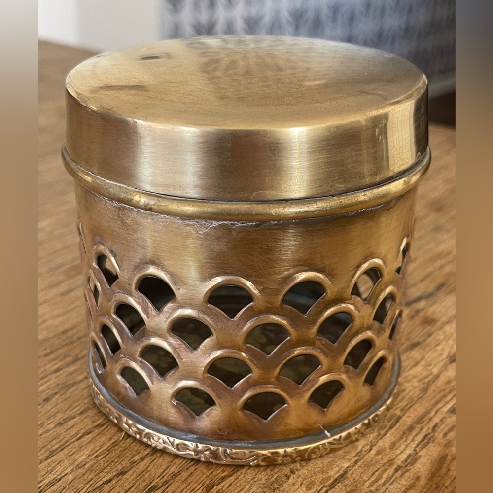Vintage brass canister with scallops